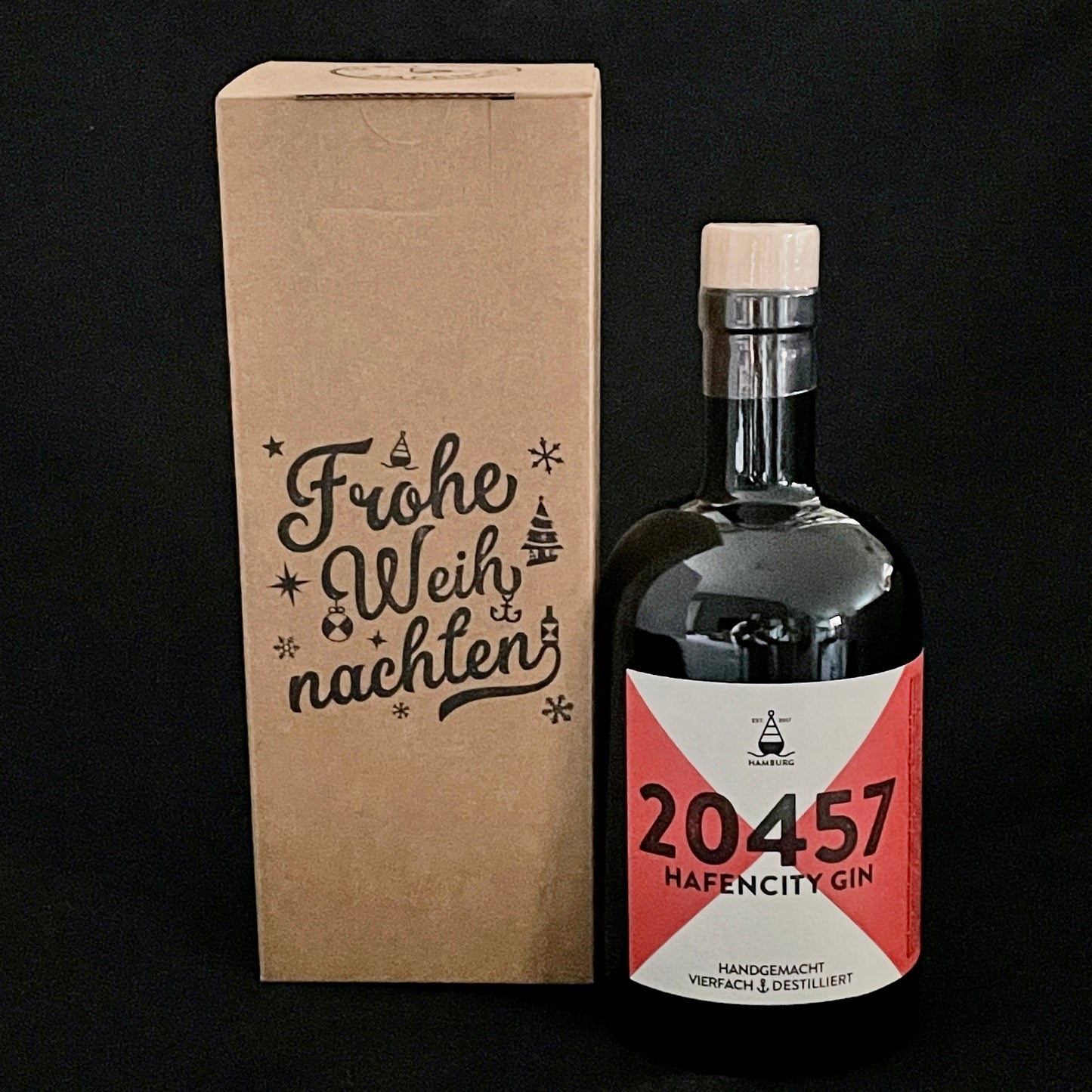 
                  
                    Geschenkkarton – handbestempelt – für 0,5L-Flaschen
                  
                