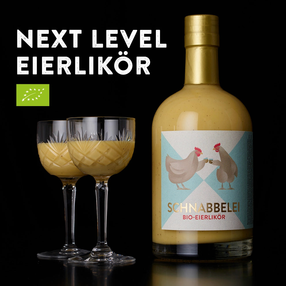 Schnabbelei Bio-Eierlikör – handgemachter, laktosefreier Eierlikör von Spirit of Hafencity aus Hamburg aus frischen Bio-Eiern mit echter Bourbonvanille und Schwarzwälder Kirschwasser.